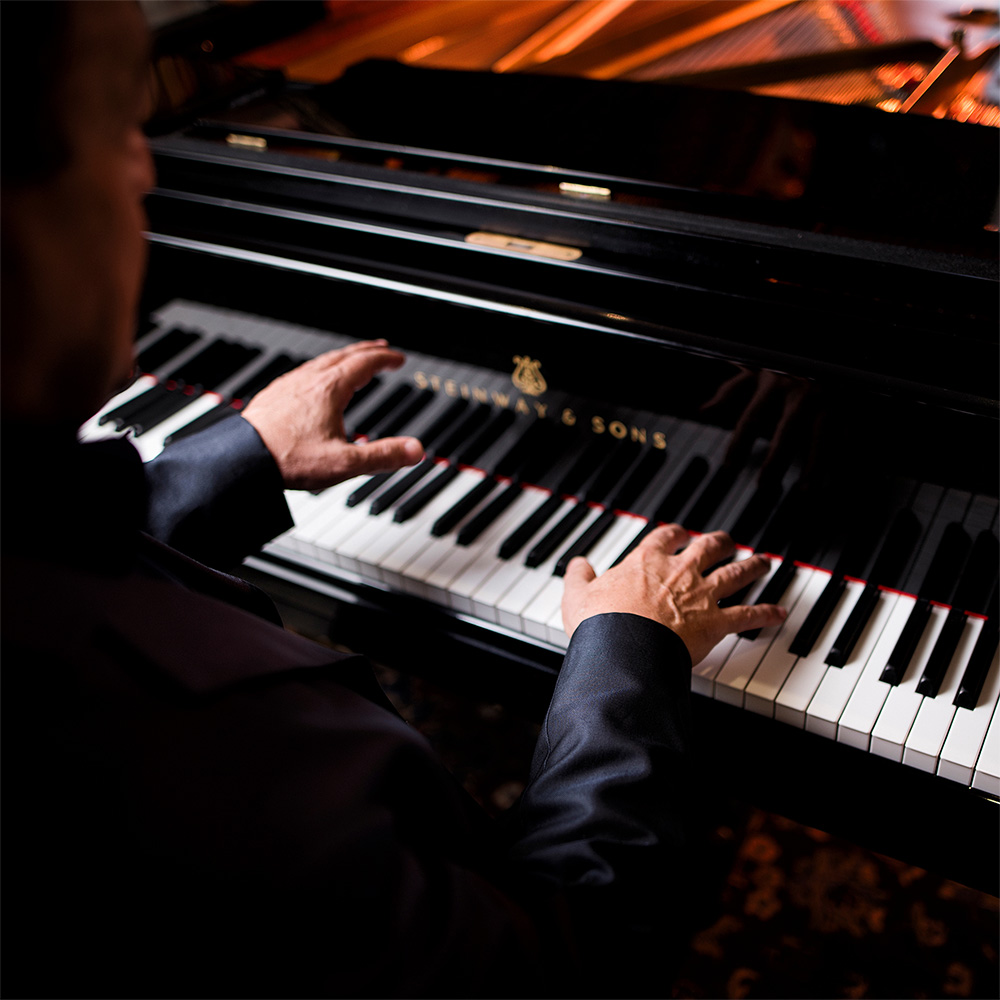 piano solo small